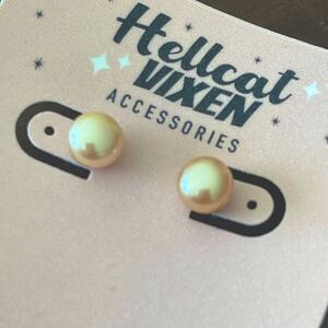 Handmade Vintage Style Genuine Frosted Pink Beige Fresh Water Pearl Stud Earring